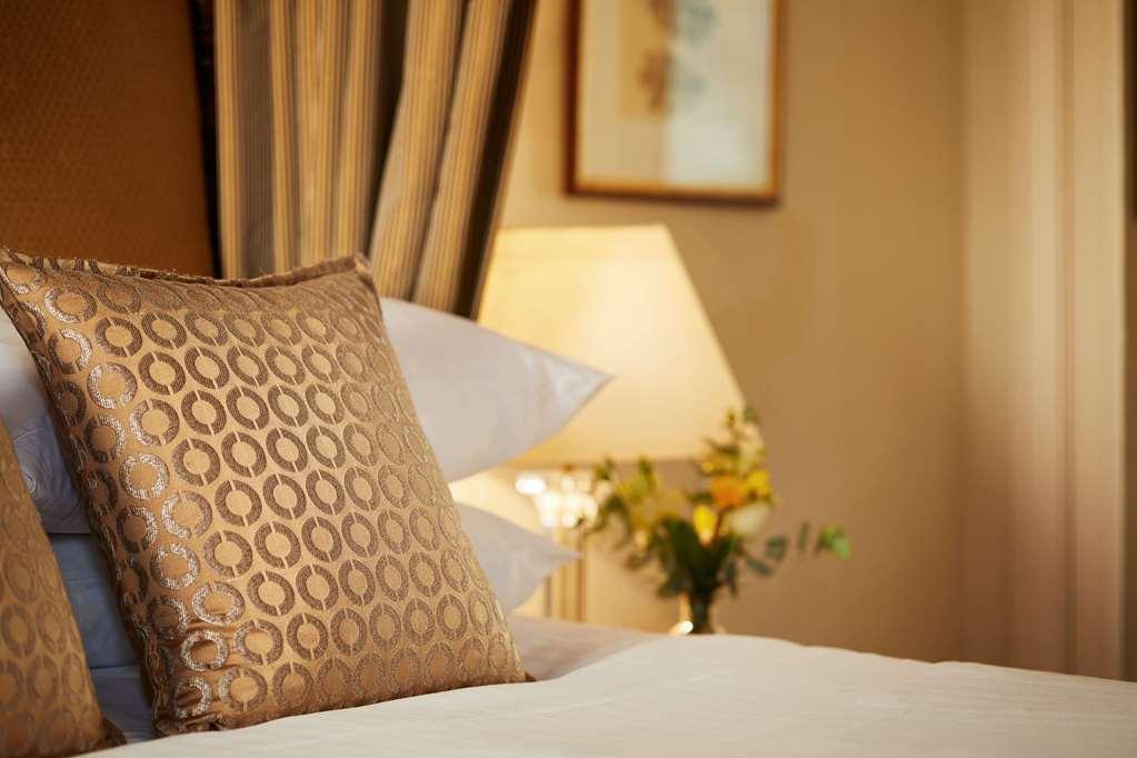 แมคโดนัลด์ คิลเฮย์ คอร์ท Hotel วีแกน ห้อง รูปภาพ