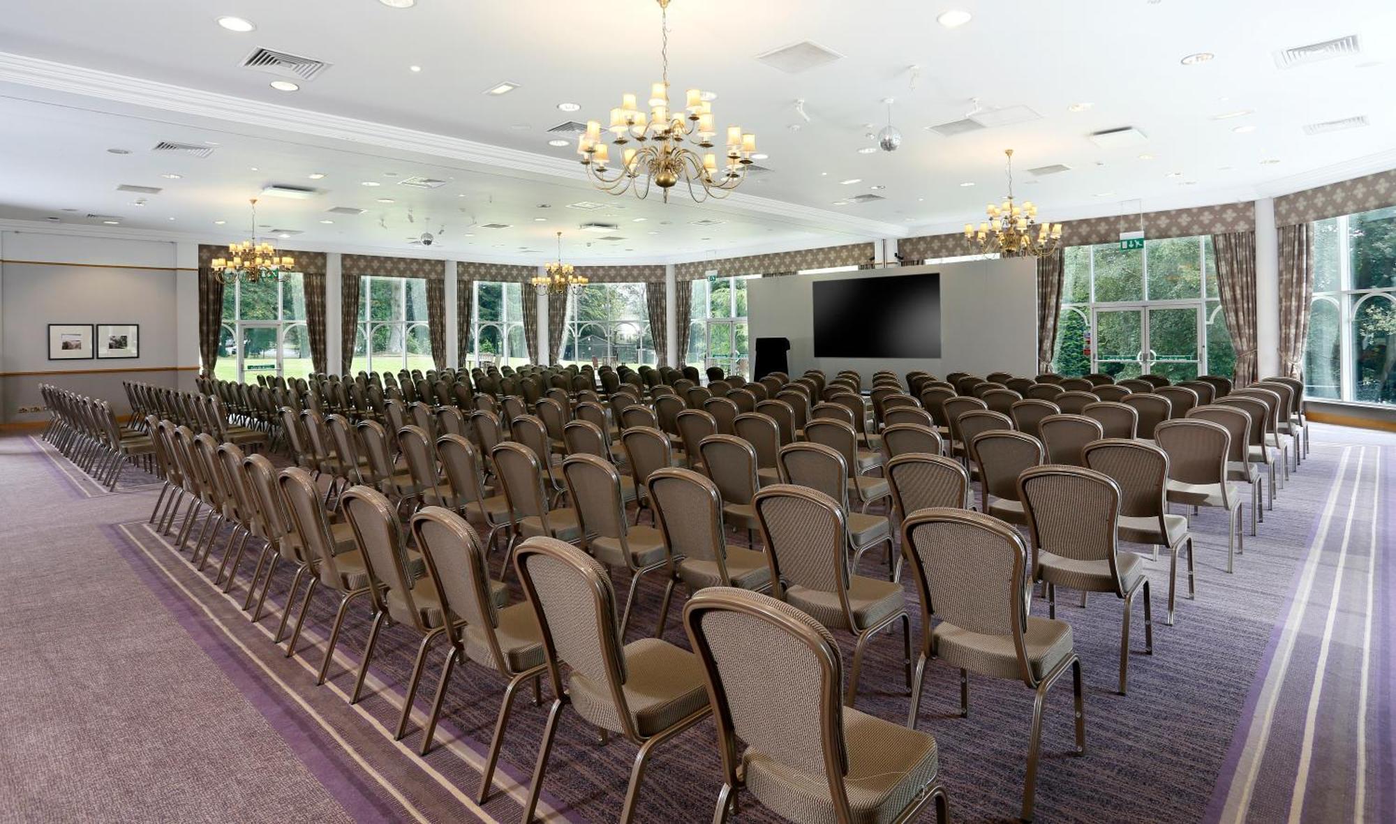 แมคโดนัลด์ คิลเฮย์ คอร์ท Hotel วีแกน ภายนอก รูปภาพ